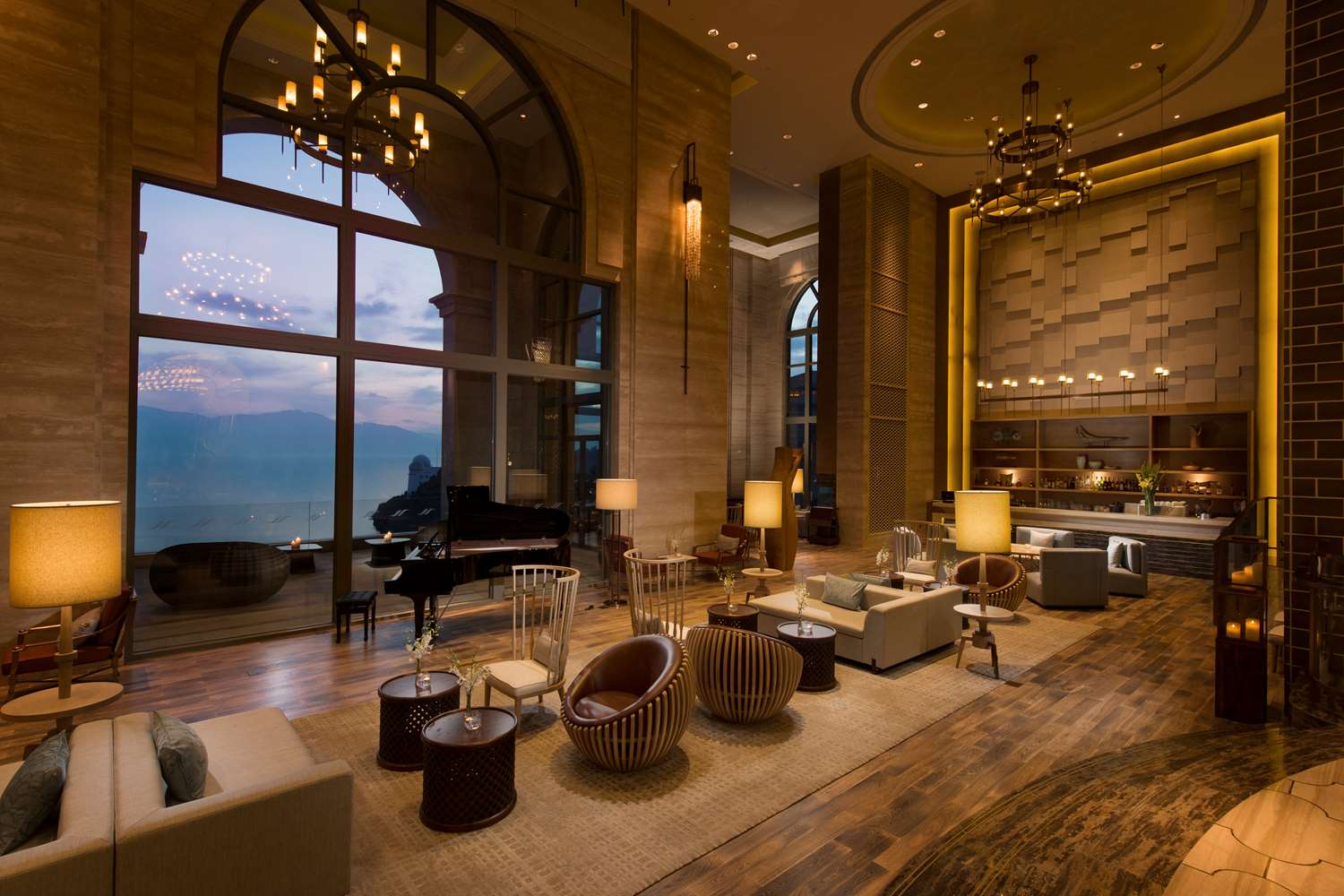 Фото Hilton Yuxi Fuxian Lake