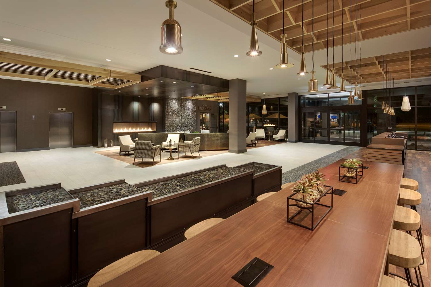 Фото DoubleTree by Hilton Greeley at Lincoln Park