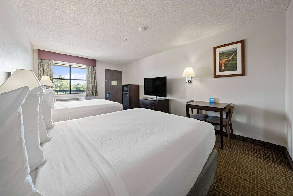Фото Best Western- Round Rock