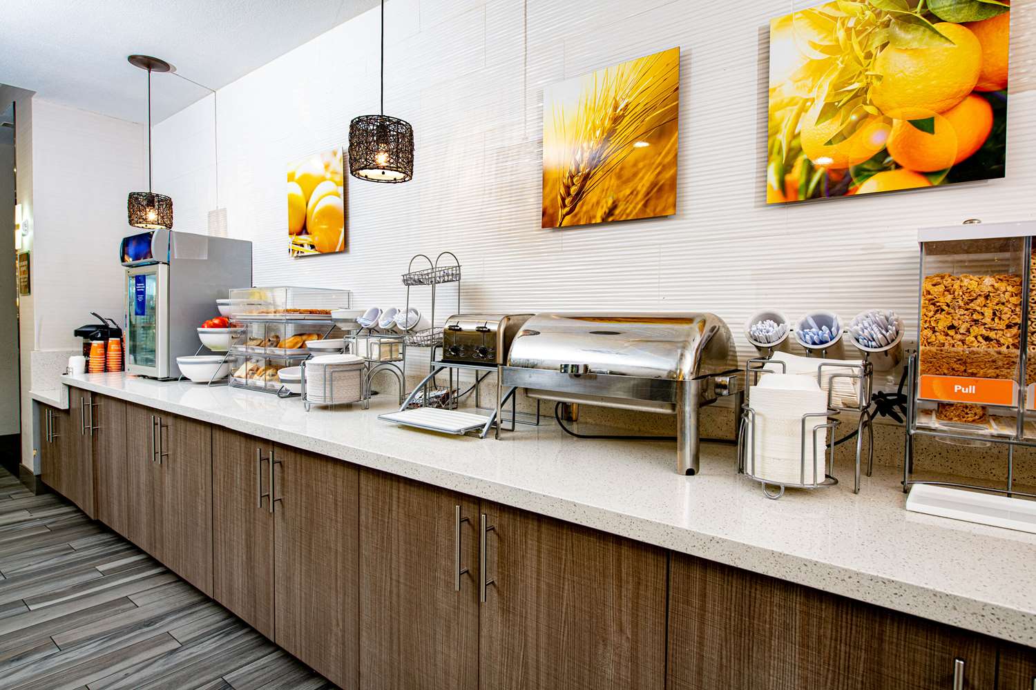 Фото Comfort Suites Oil Center