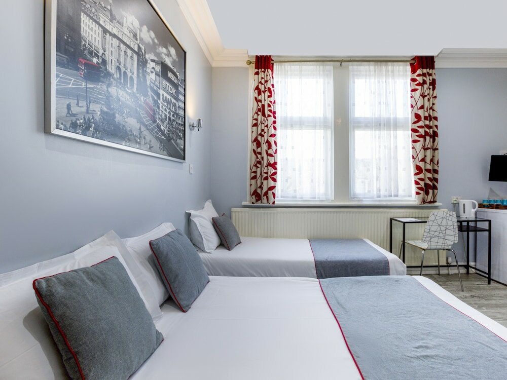 Фото Oyo Sino Hotel