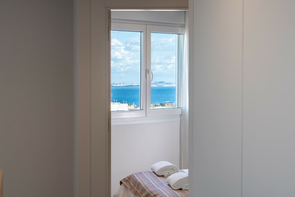 Фото Ahoy Apartments