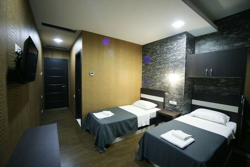 Фото Отель West Tower