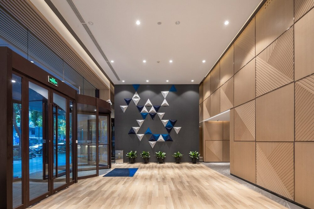 Фото Holiday Inn Express Ningbo City Center