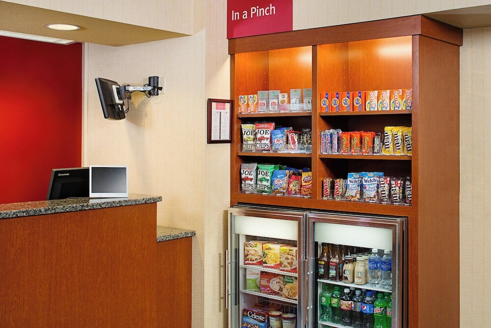 Фото TownePlace Suites by Marriott Manchester