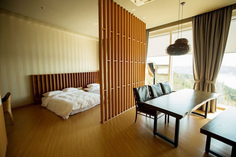 Фото Asia Lakeside Hotel