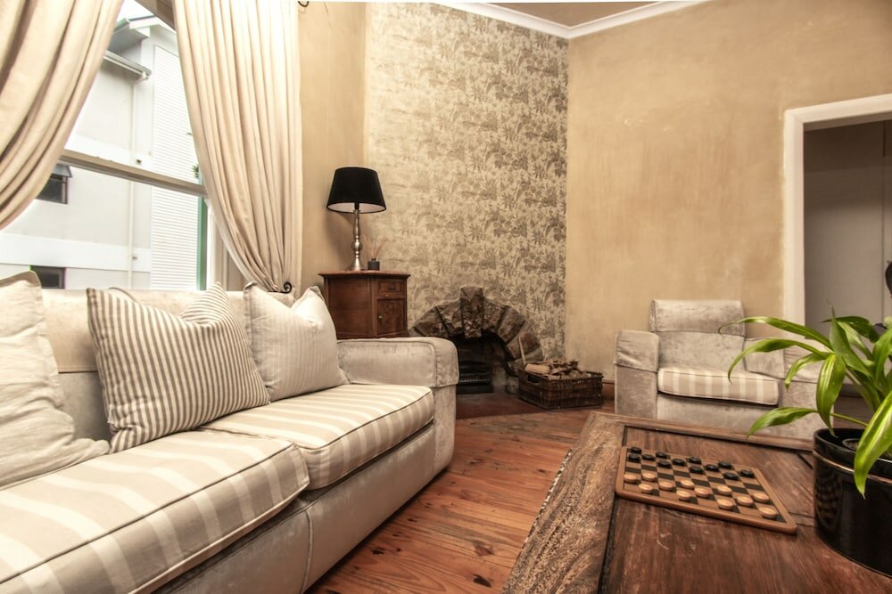 Фото Auberge Burgundy Guest House