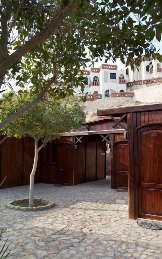 Фото Umbi Sharks Bay Diving Village