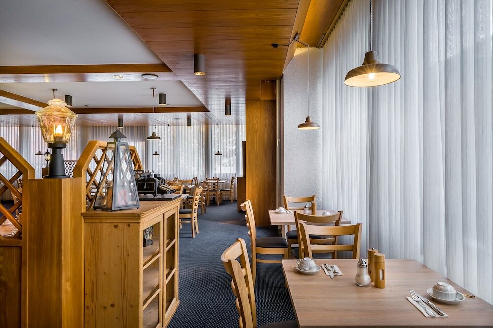 Фото Novum Hotel Strohgäu