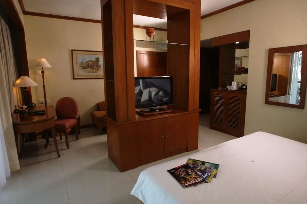 Фото Makassar Golden Hotel