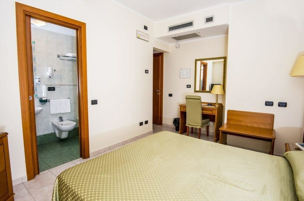 Фото Grand Hotel Victoria