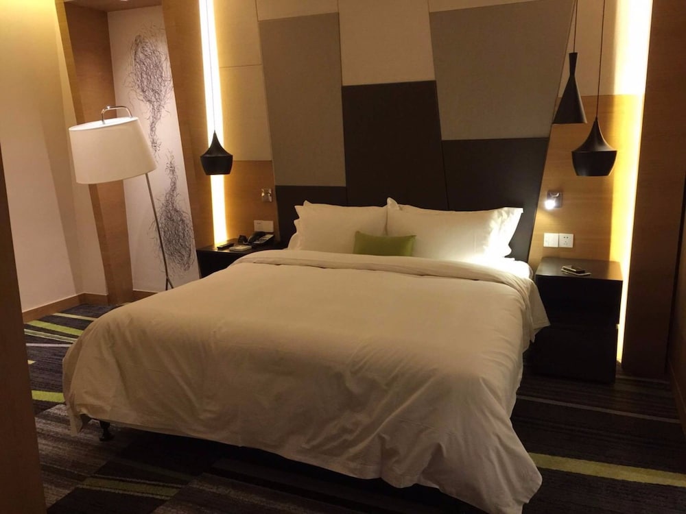 Фото BeiJing Qianyuan Hotel