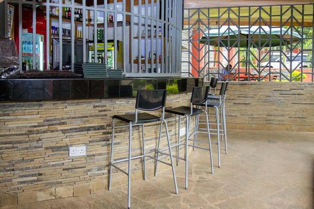 Фото Pinecone Hotel