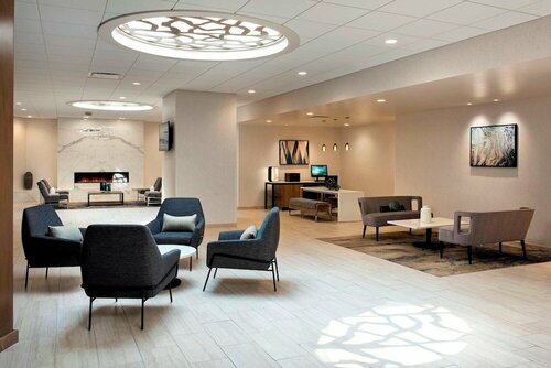 Гостиница Delta Hotels by Marriott Utica в Ютике
