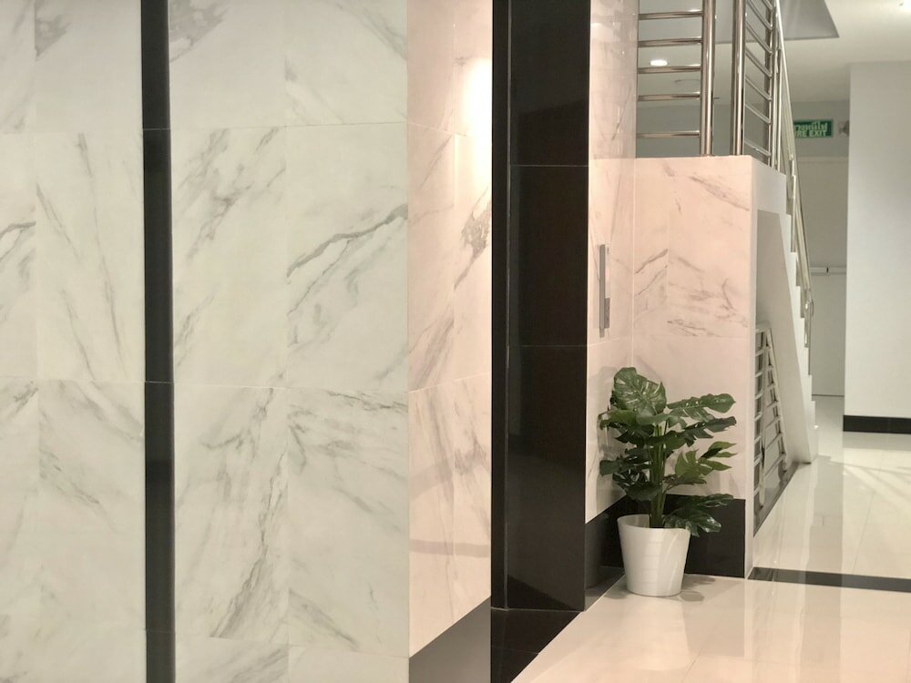 Фото Well Timed Hotel