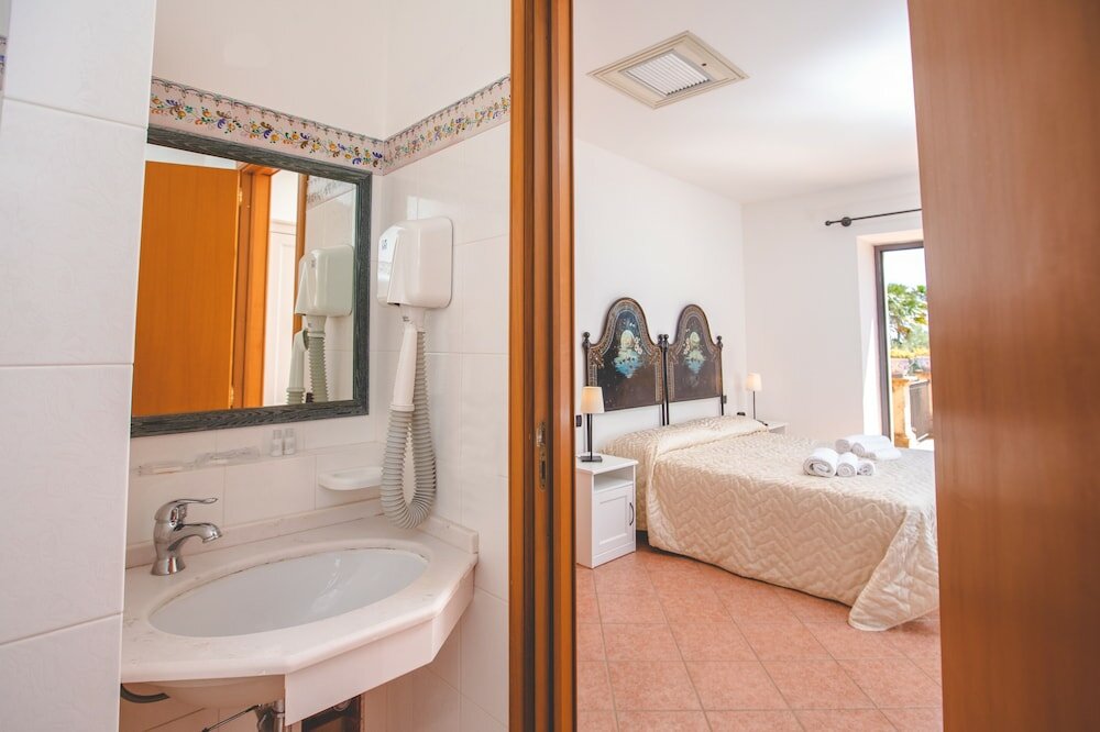 Фото Nuovo Castello Crisilio