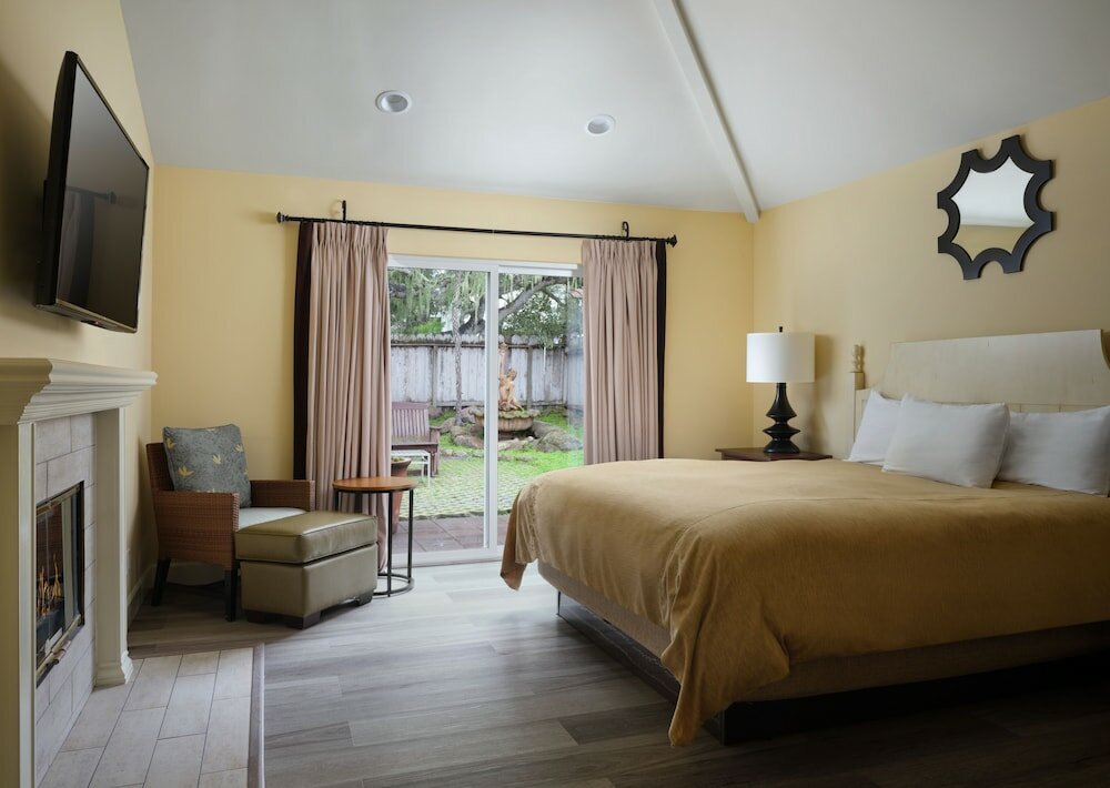 Фото Lighthouse Lodge And Cottages