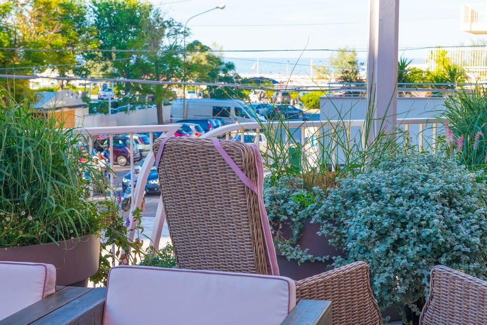 Фото Admiral Art Hotel