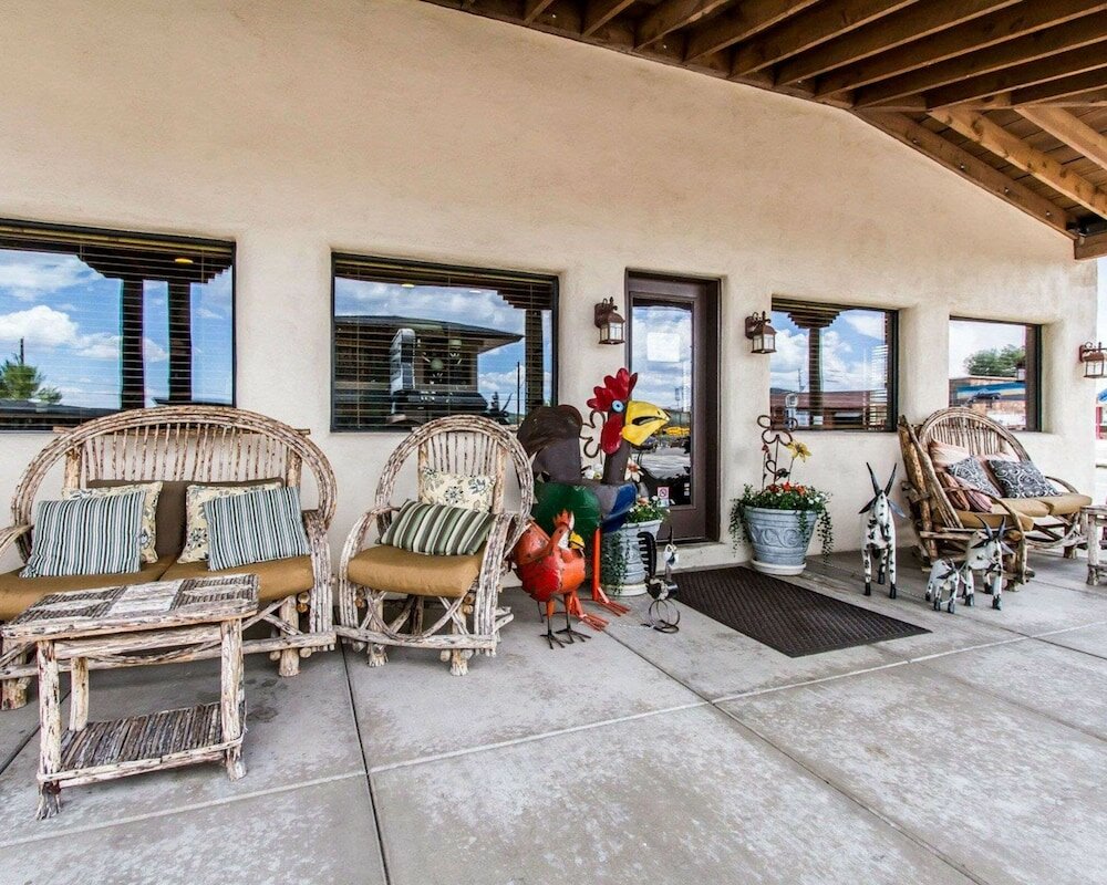 Фото Rodeway Inn & Suites Williams Downtowner - Rte 66