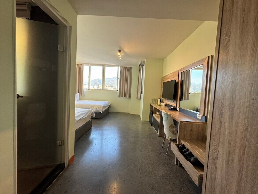 Фото Travel Light Hotel