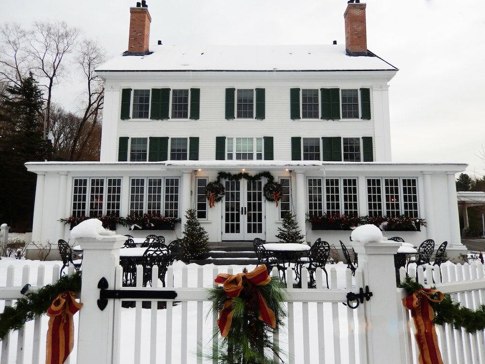 Фото The Lyme Inn