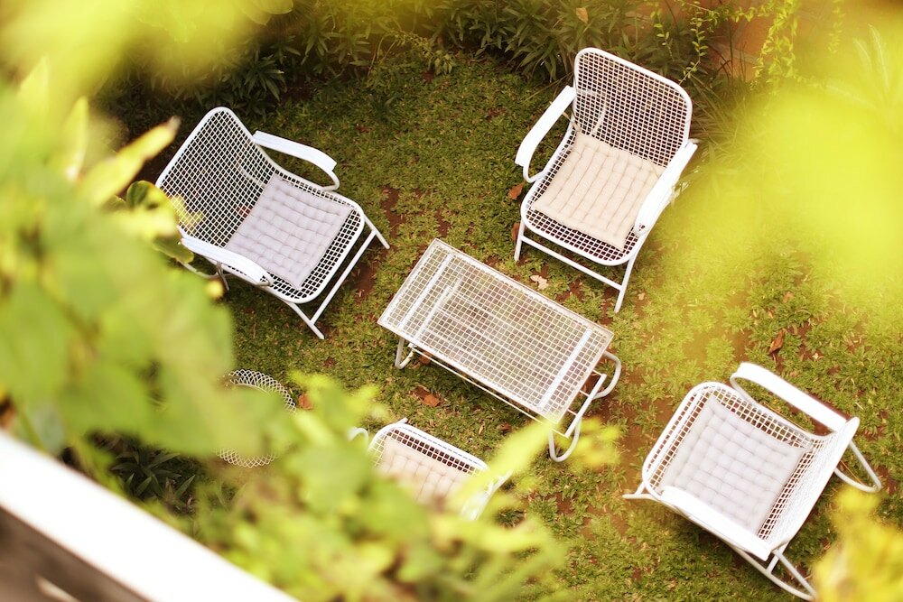 Фото Brown Feather Hotel