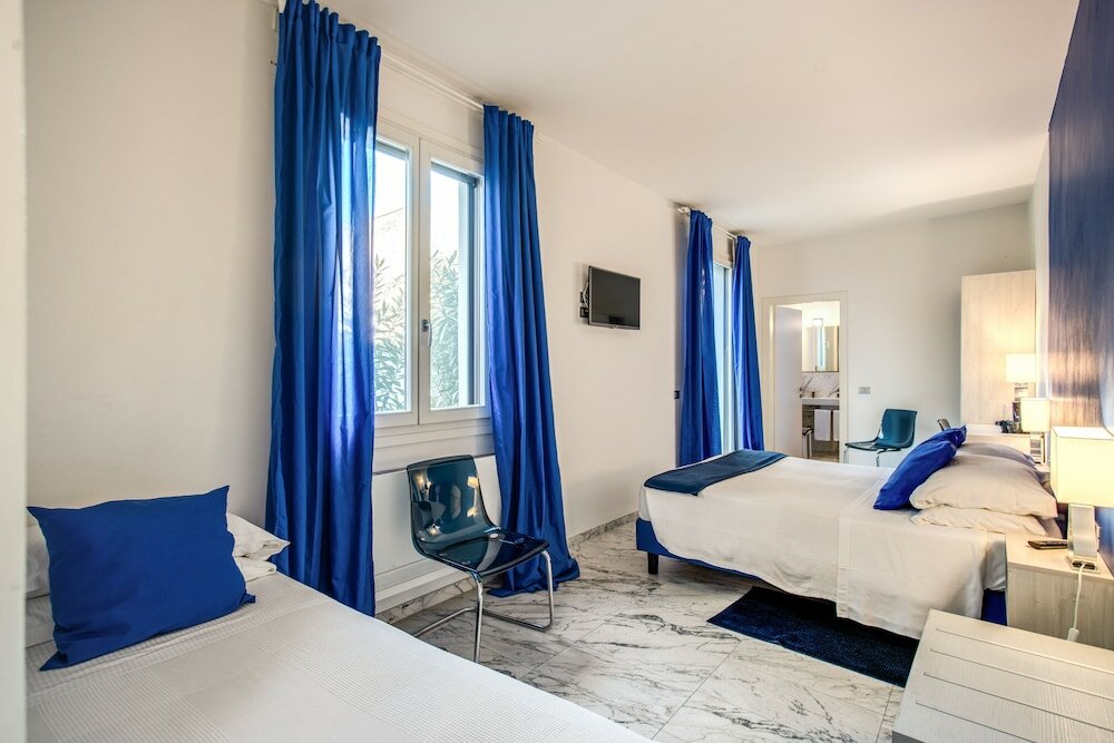 Фото Hotel Boston