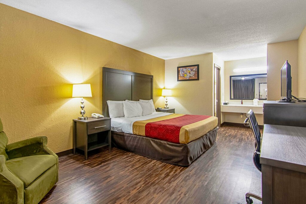 Hotel Econo Lodge Inn & Suites Matthews - Charlotte, Matthews, photo