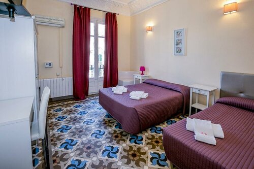 Гостиница Hostal Balmes Centro в Барселоне