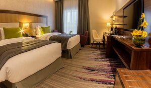 Гостиница Golden Tulip Media в Дубае