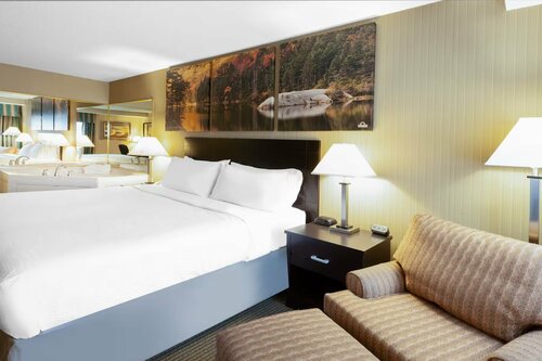 Гостиница Days Inn by Wyndham Plattsburgh