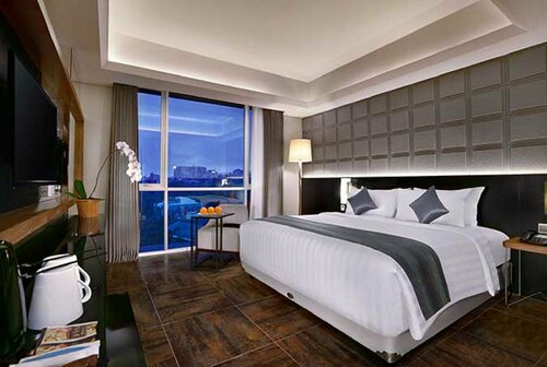 Гостиница Aston Pasteur Hotel в Бандунге