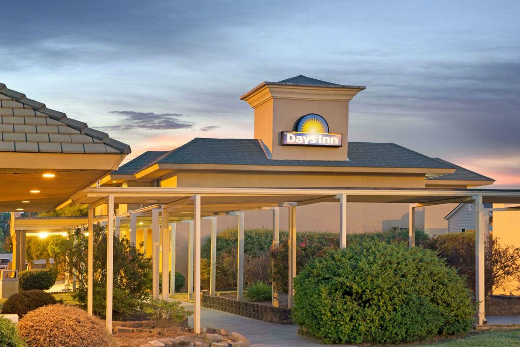 Hotel Days Inn by Wyndham Charlotte/Woodlawn Near Carowinds, Charlotte, photo