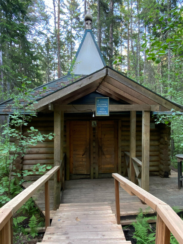 Orthodox church Chasovnya Ikony Bozhiyey Materi Kazanskaya na istochnike u Vybye, Saint‑Petersburg and Leningrad Oblast, photo