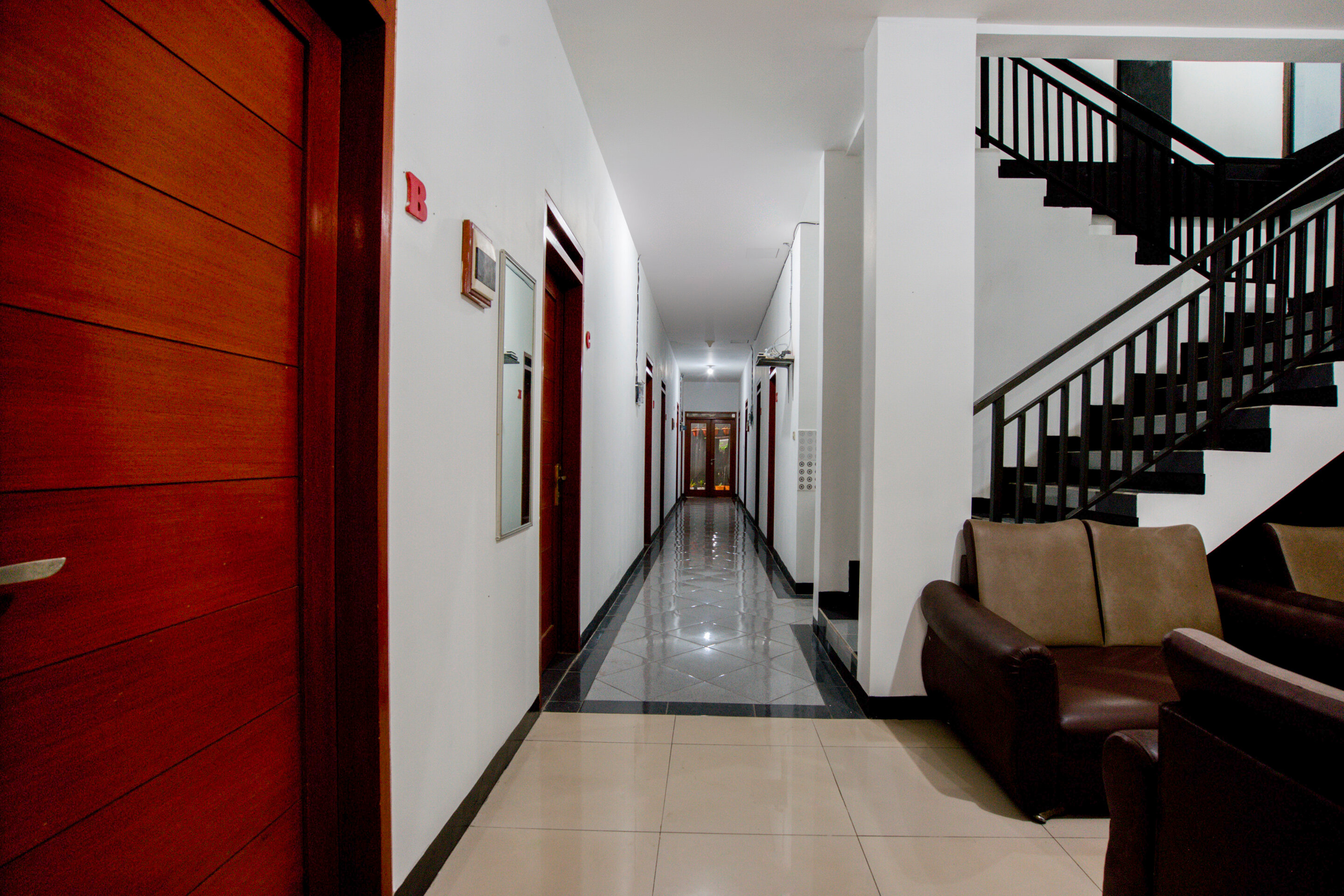 Фото Oyo 3029 Diamond Cisitu Residence Syariah