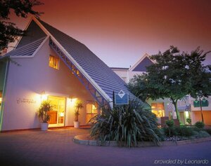 Гостиница Courtyard Hotel Sandton