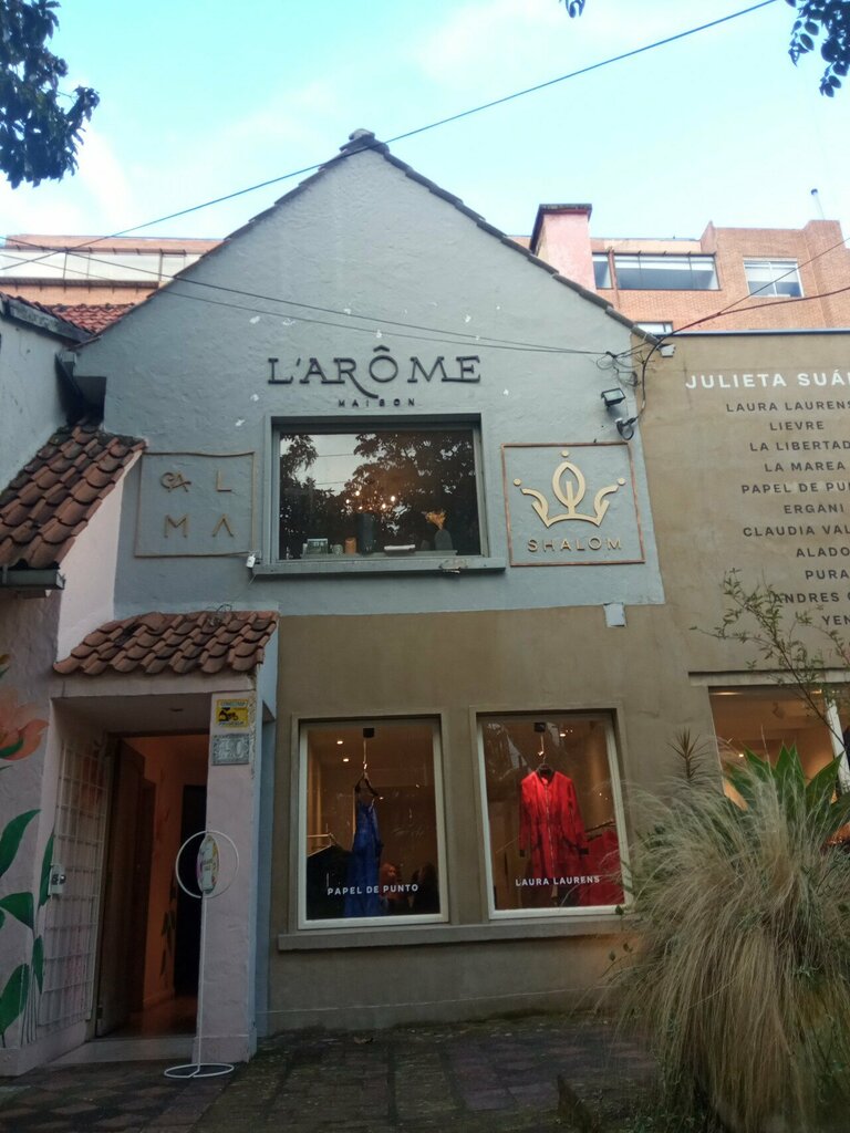 Household goods and chemicals shop L'arôme Maison, Bogota, photo