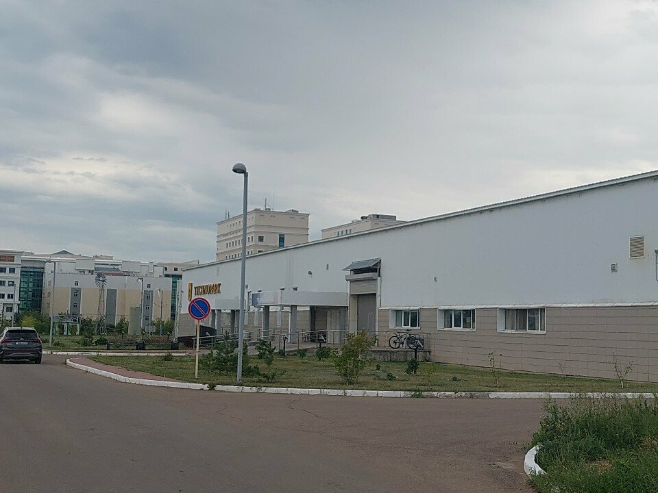 Making layouts Machineshop, Astana, photo