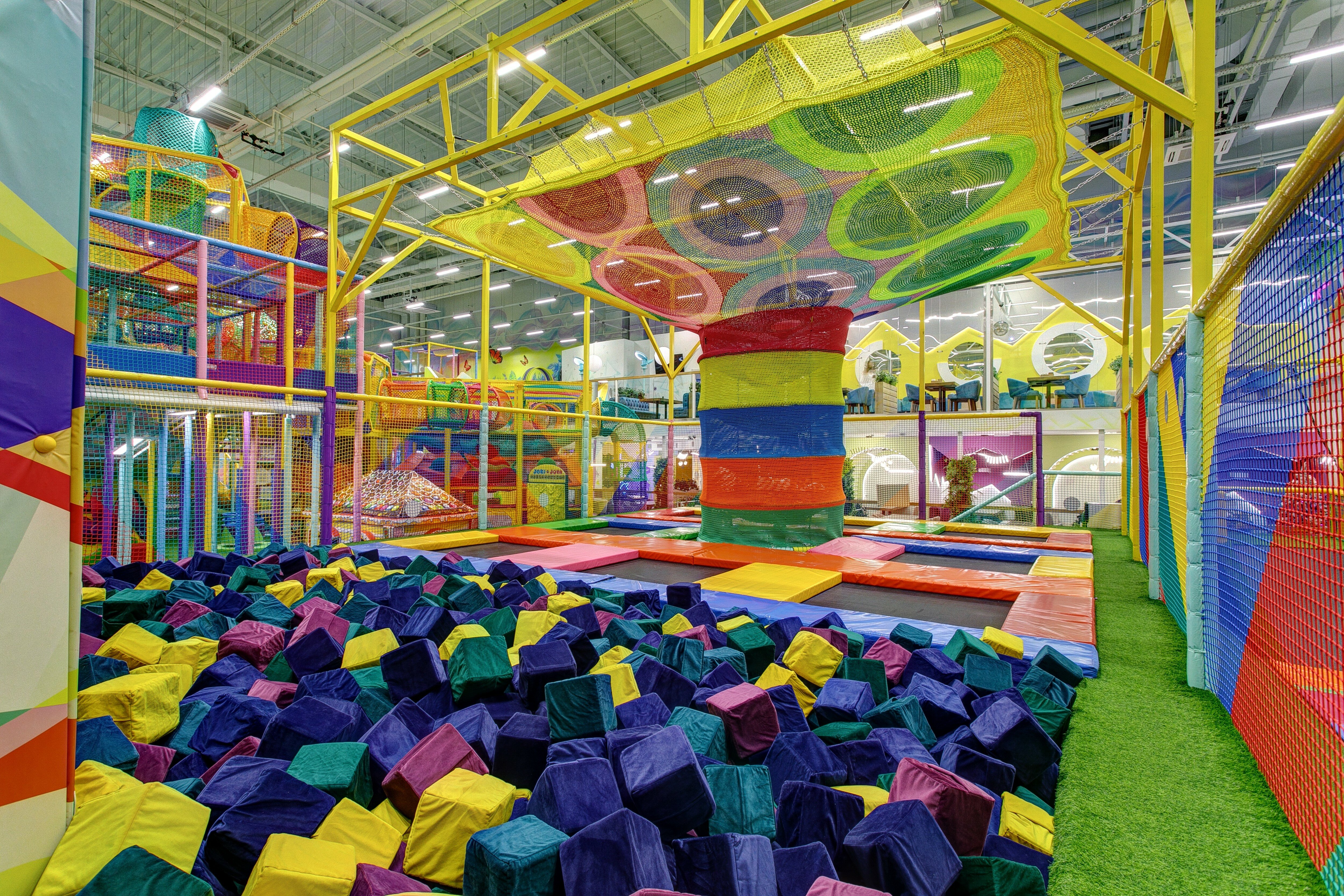 Qiz bilan sexy yigit