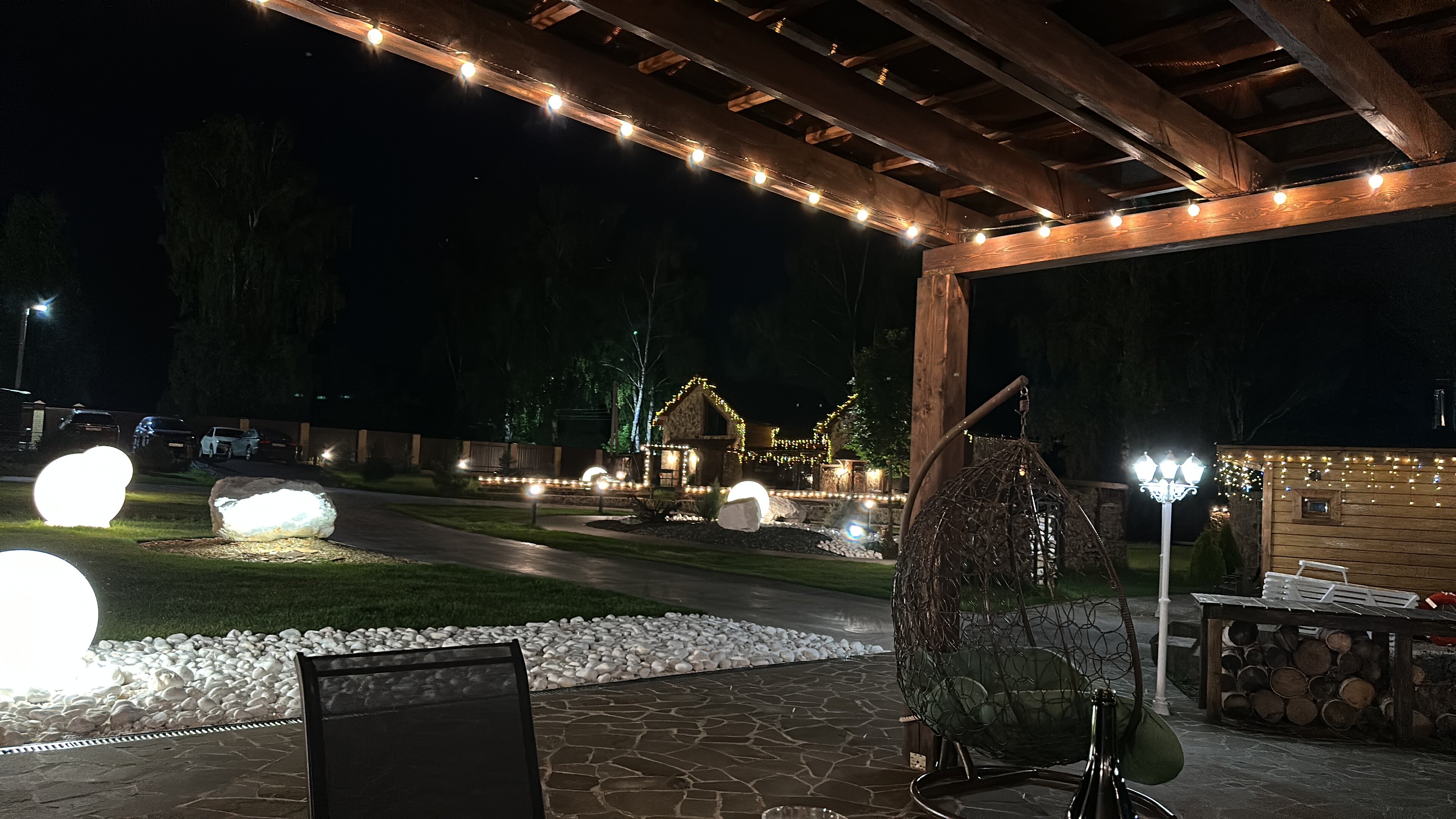 Фото White Grove