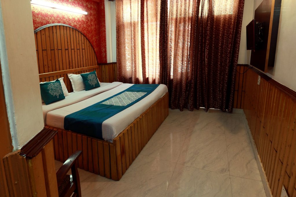 Фото Oyo 4751 Hotel Akashdeep