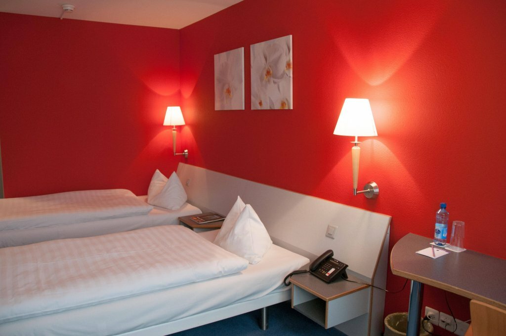 Hotel Geroldswil Swiss Quality, Canton of Zurich, photo