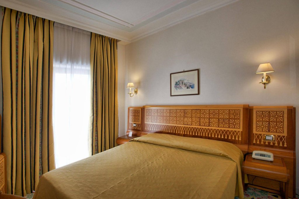 Фото Grand Hotel Flora