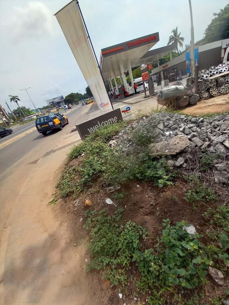 Fast food Mama Eunice chop bar, Accra, photo