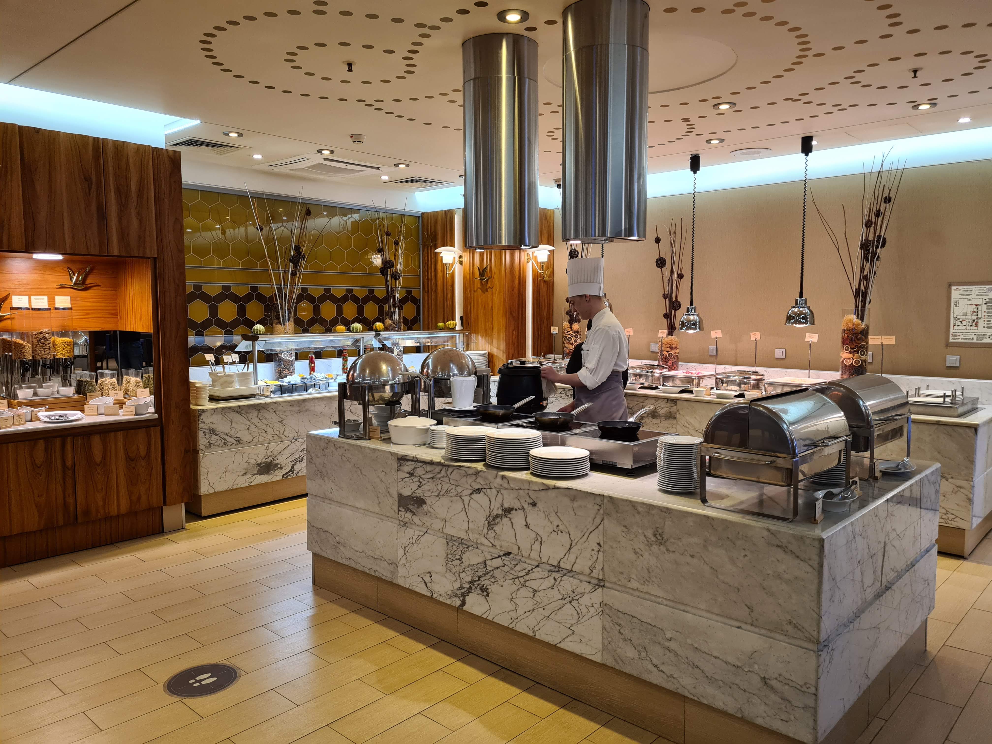 Фото Crown Hotel Санкт-Петербург