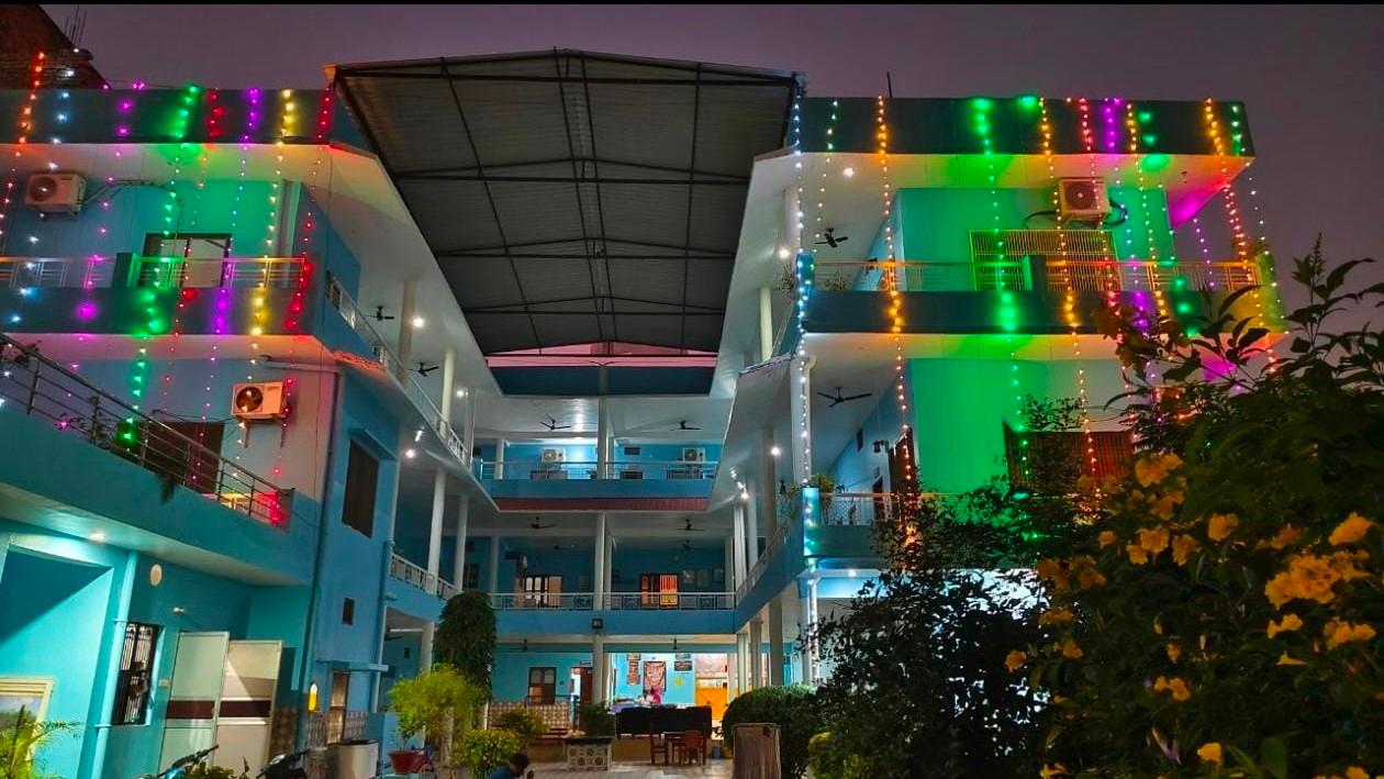 Фото отеля 3