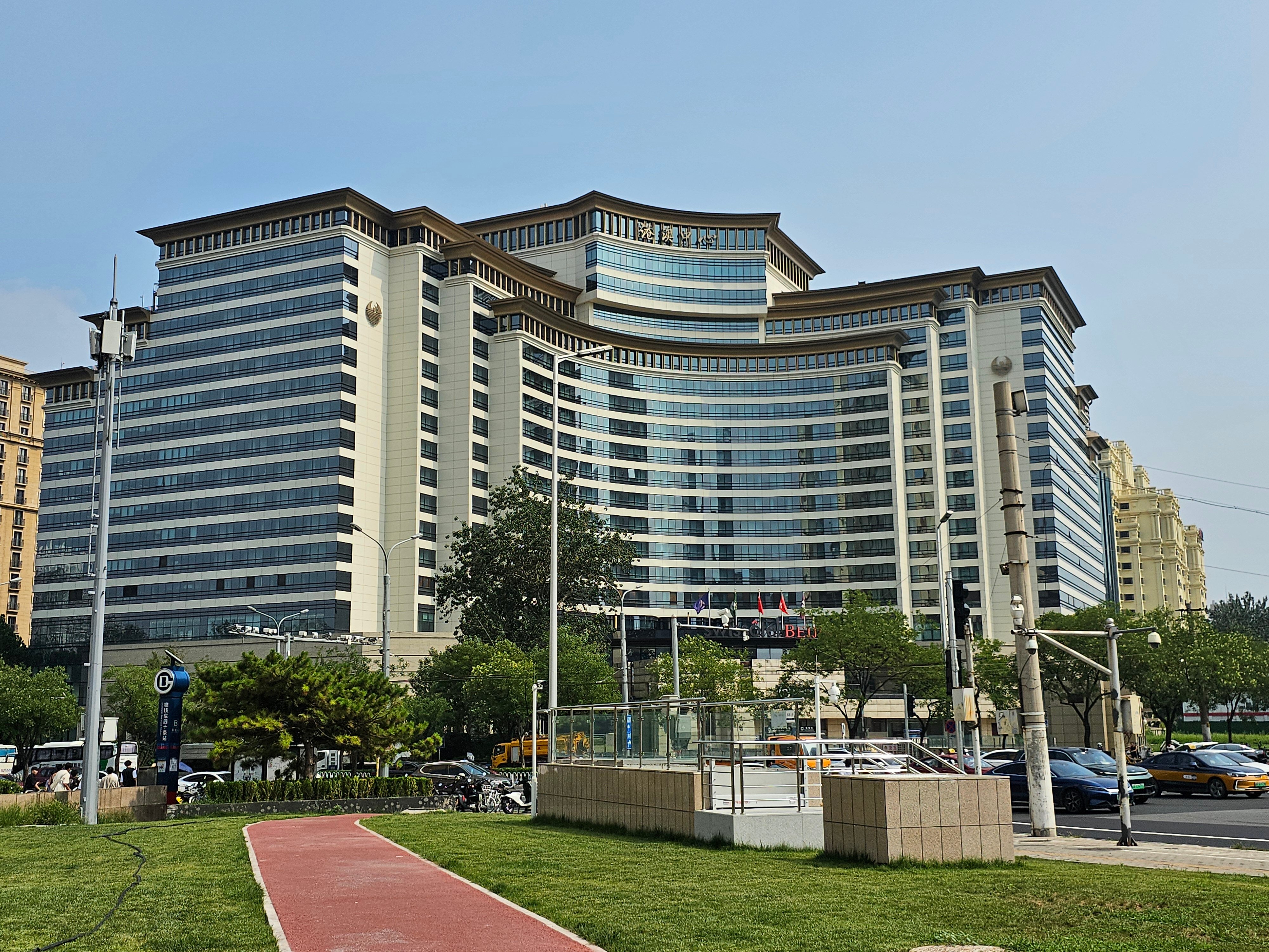 Фото Swissôtel Beijing Hong Kong Macau Center