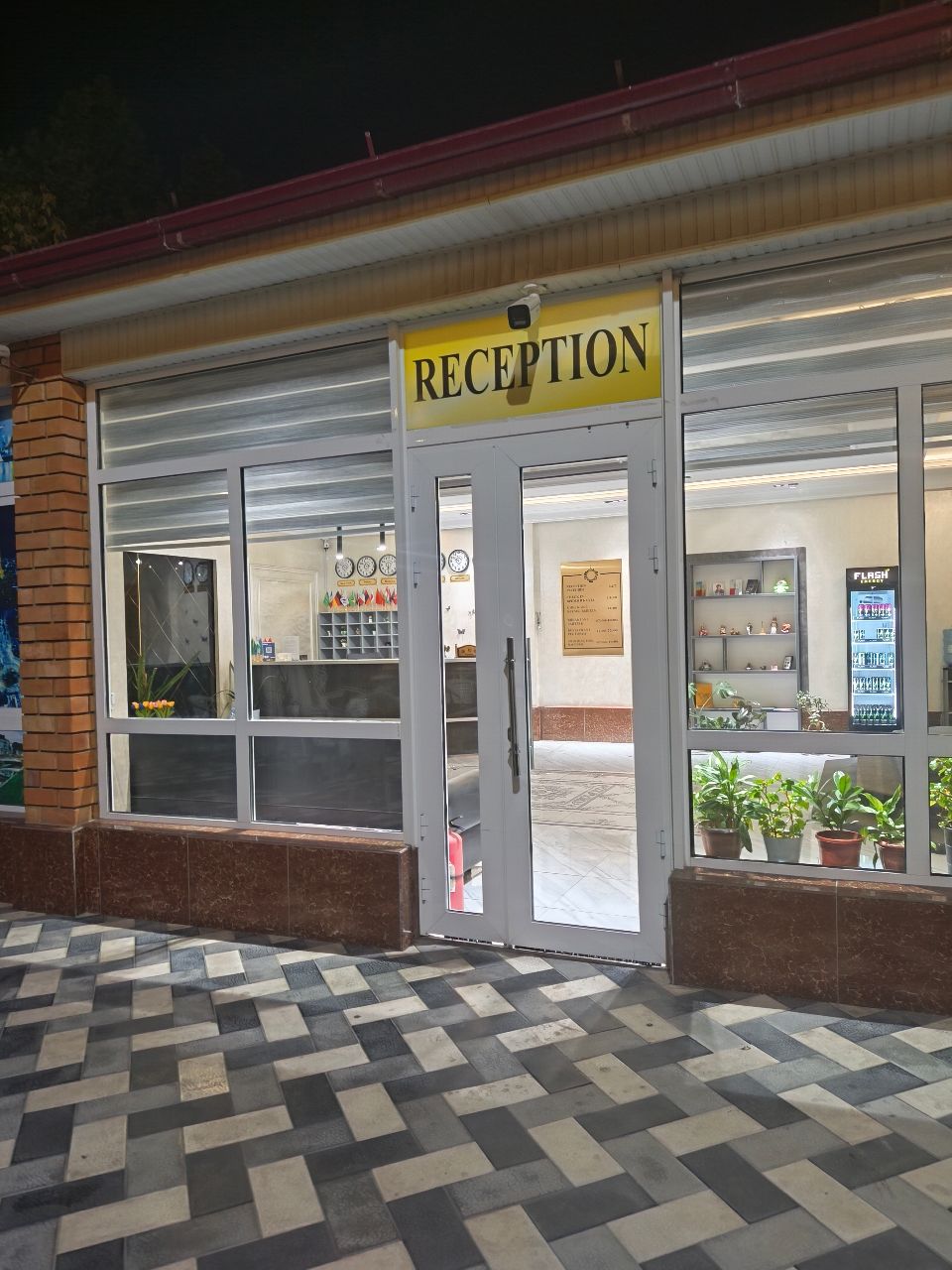 Фото Grand Avenue Hotel