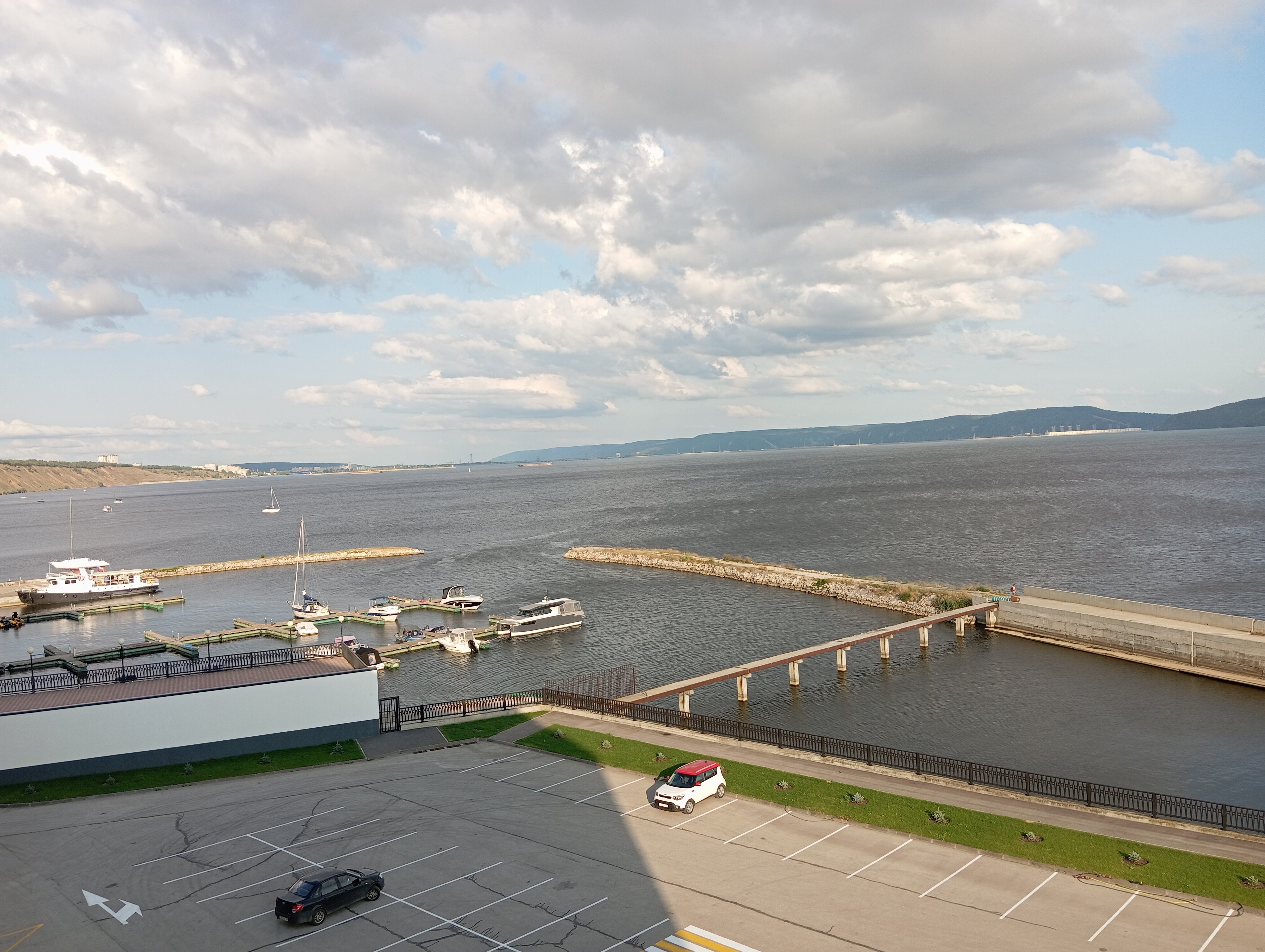 Фото Амбар Хаус