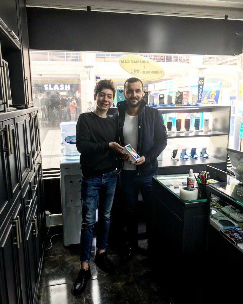 Mobile phone store Aykut Communication, Izmit, photo